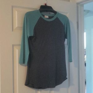 LULAROE Tee size XS